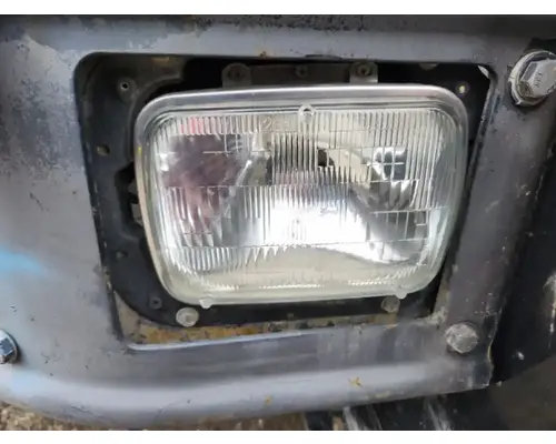 Headlamp Assembly Volvo ACL Autocar Complete Recycling Group LLC