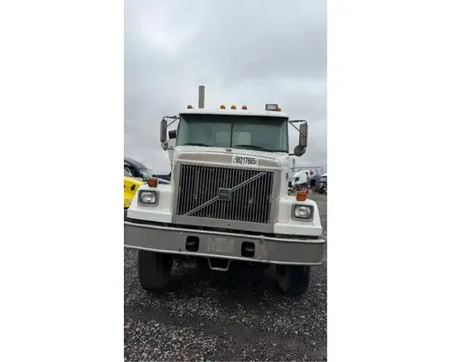 Hood Volvo AUTOCAR ACL64 Holst Truck Parts