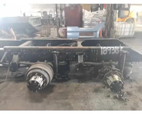 Suspension VOLVO CORPORATE AIR TANDEM LKQ Evans Heavy Truck Parts