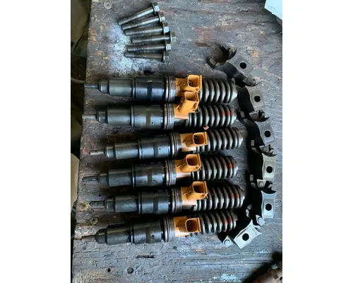 Fuel Injector VOLVO D-13 Truck Salvage International Inc