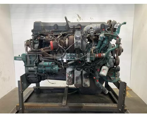 Volvo D11 Engine Assembly