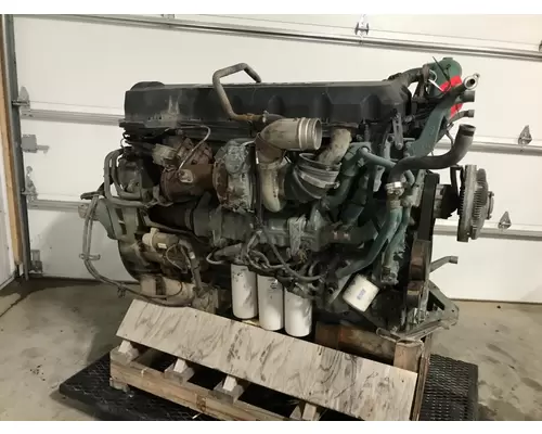 Volvo D11 Engine Assembly