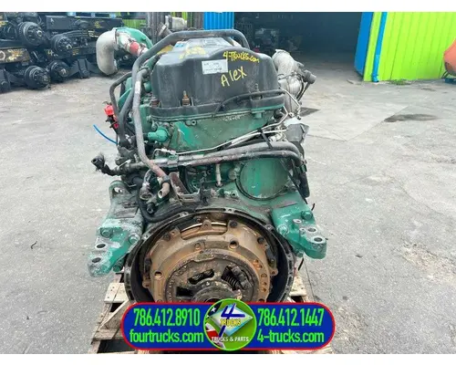 Volvo D11 Engine Assembly