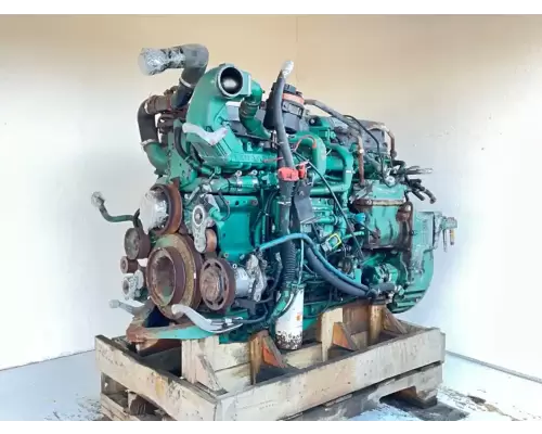 Volvo D11 Engine Assembly