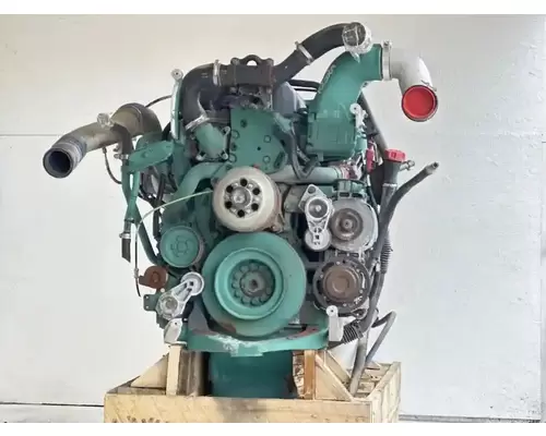 Volvo D11 Engine Assembly