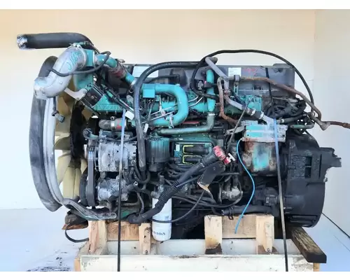 Volvo D11 Engine Assembly