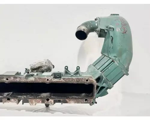 Volvo D11 Intake Manifold