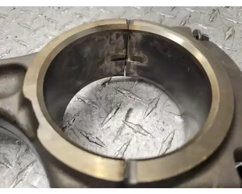 Volvo D11 Piston