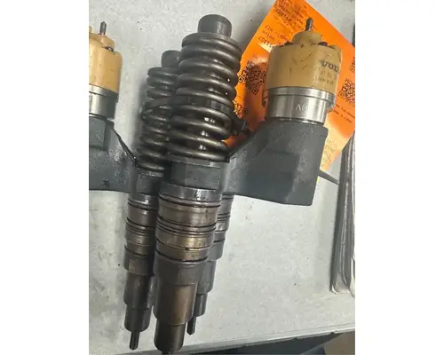 Volvo D12 Fuel Injector