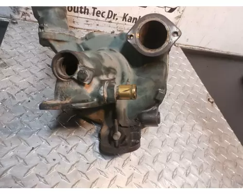 Volvo D12 Water Pump