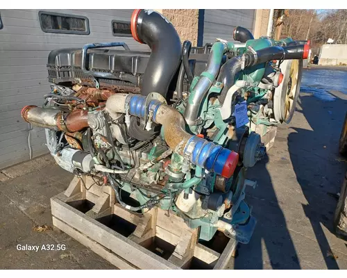 Volvo D13 425 Engine Assembly