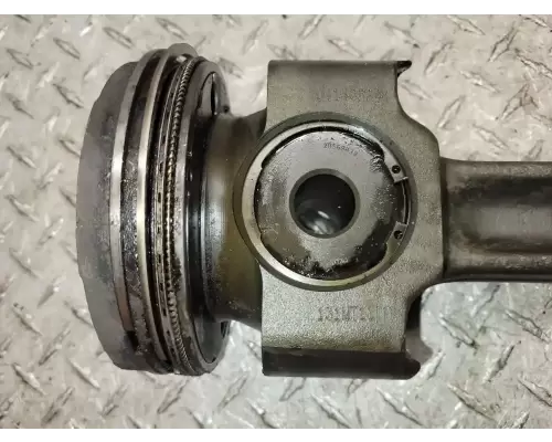 Volvo D13H Piston