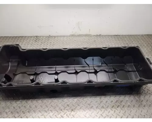 Volvo D13H Valve Cover