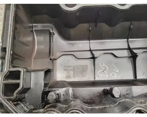 Volvo D13H Valve Cover