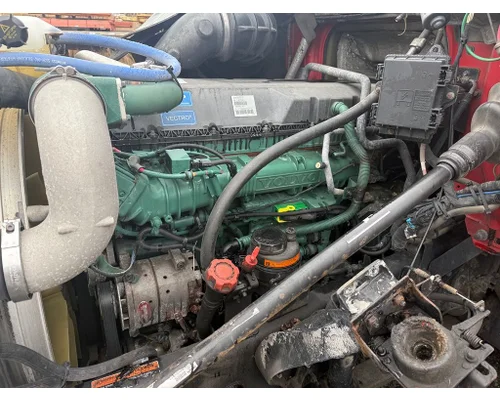 Volvo D13J-500 Engine Assembly