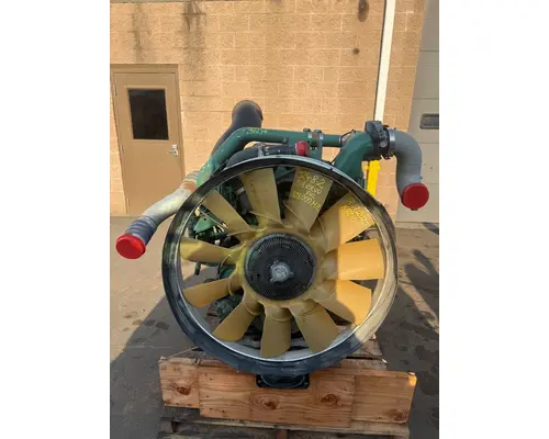 Volvo D13M-455 Engine Assembly