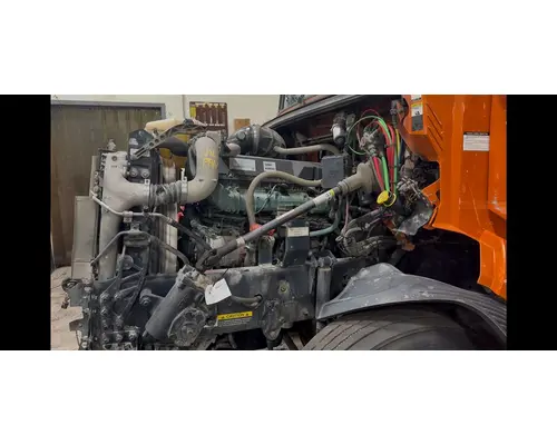Volvo D13M-455 Engine Assembly