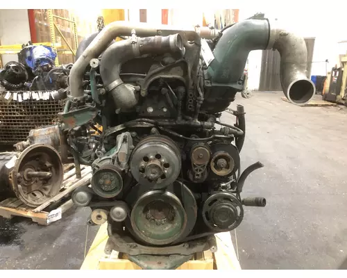 Volvo D13 Engine Assembly