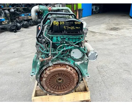 Volvo D13 Engine Assembly