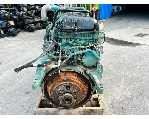 Volvo D13 Engine Assembly