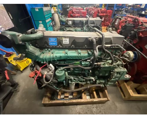 Volvo D13 Engine Assembly