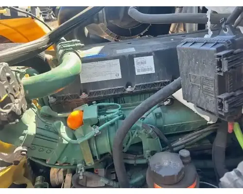 Volvo D13 Engine Assembly