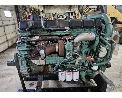 Engine Assembly VOLVO D13 Sam's Riverside Truck Parts Inc