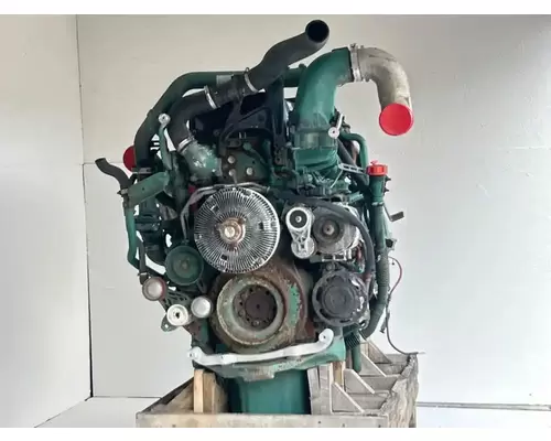 Volvo D13 Engine Assembly
