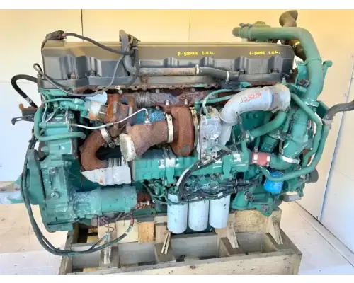 Volvo D13 Engine Assembly