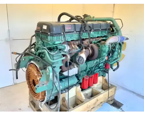 Volvo D13 Engine Assembly