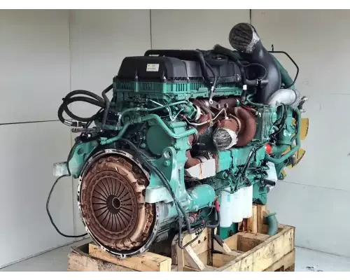 Volvo D13 Engine Assembly