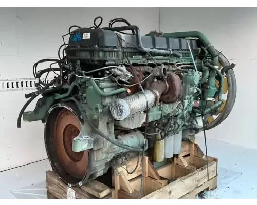 Volvo D13 Engine Assembly