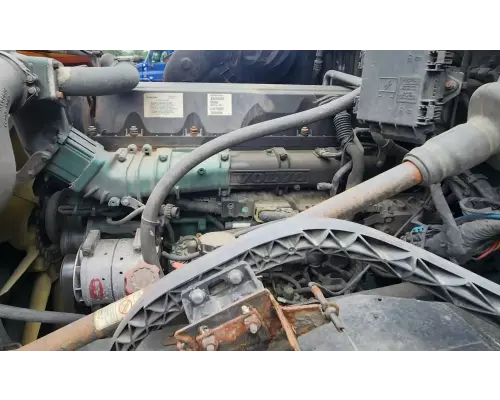 Volvo D13 Engine Assembly