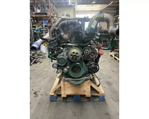 Volvo D13 Engine Assembly