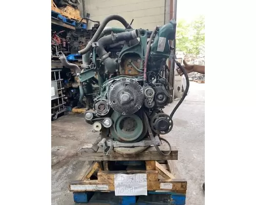 Volvo D13 Engine Assembly