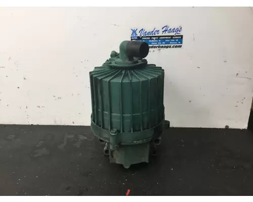 Volvo D13 Engine Crankcase Breather