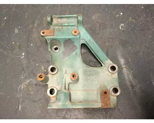 Volvo D13 Engine Mounts