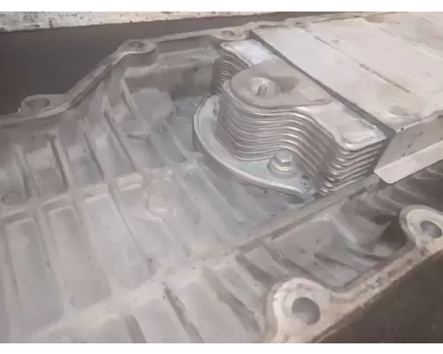 Volvo D13 Engine Oil Cooler