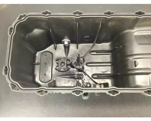 Volvo D13 Engine Oil Pan