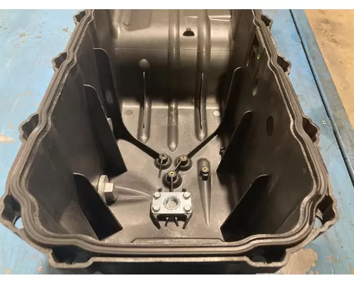 Volvo D13 Engine Oil Pan