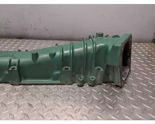 Volvo D13 Intake Manifold