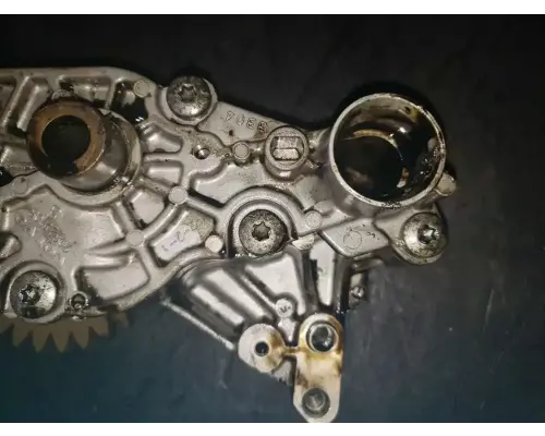 Volvo D13 Oil Pump