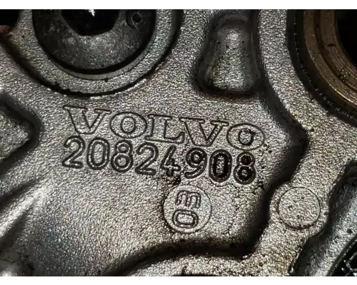 Volvo D13 Oil Pump