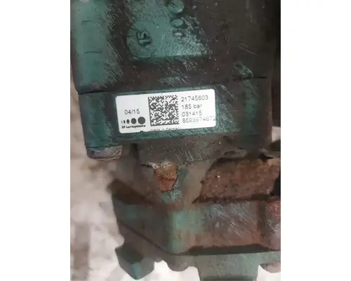 Volvo D13 Power Steering Pump