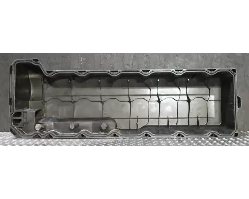 Volvo D13 Valve Cover