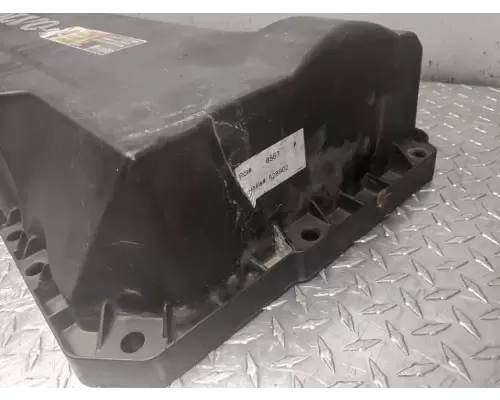 Volvo D13 Valve Cover