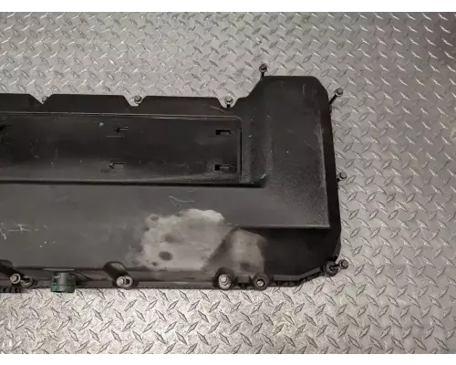 Volvo D13 Valve Cover