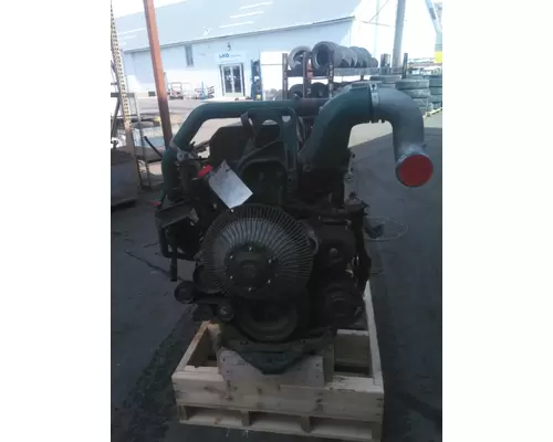 Engine Assembly VOLVO D13H EPA 10 (MP8) LKQ KC Truck Parts - Inland Empire