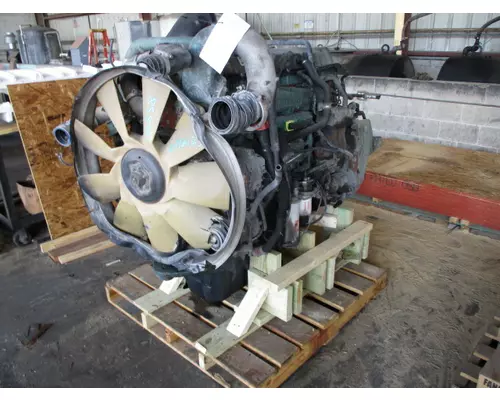 Engine Assembly VOLVO D13J EPA 13 (MP8) LKQ Heavy Truck - Tampa
