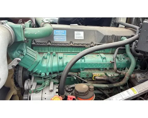 Engine Assembly VOLVO D13J EPA 13 (MP8) LKQ Western Truck Parts
